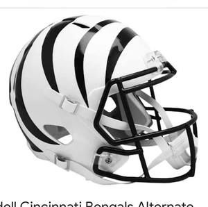 Meet your Posher, Cody